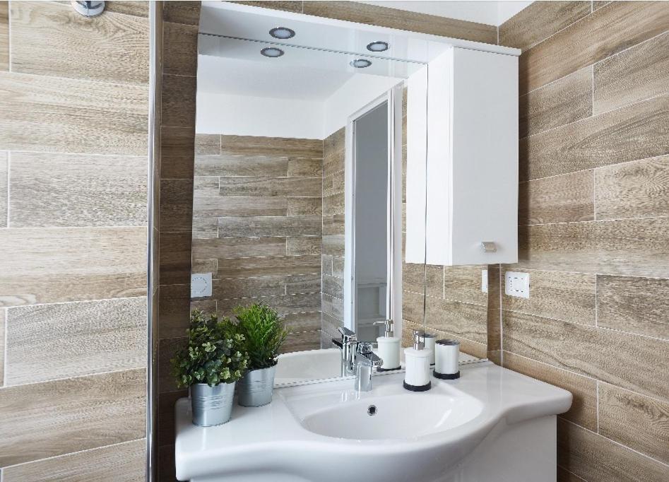 Appartement Beautiful Bohemian In Center Conditioned Air